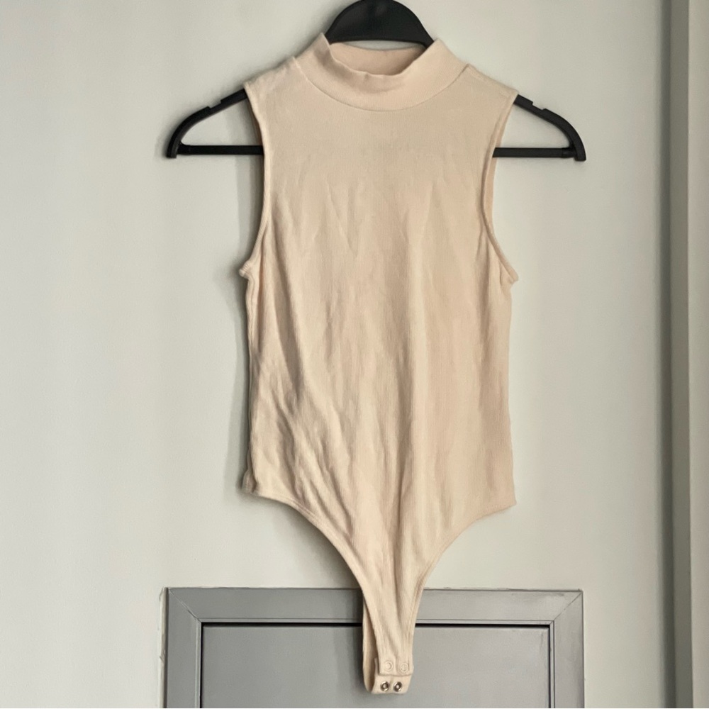 GENTLE FAWN Mockneck Sleeveless Cream Ribbed Bodysuit